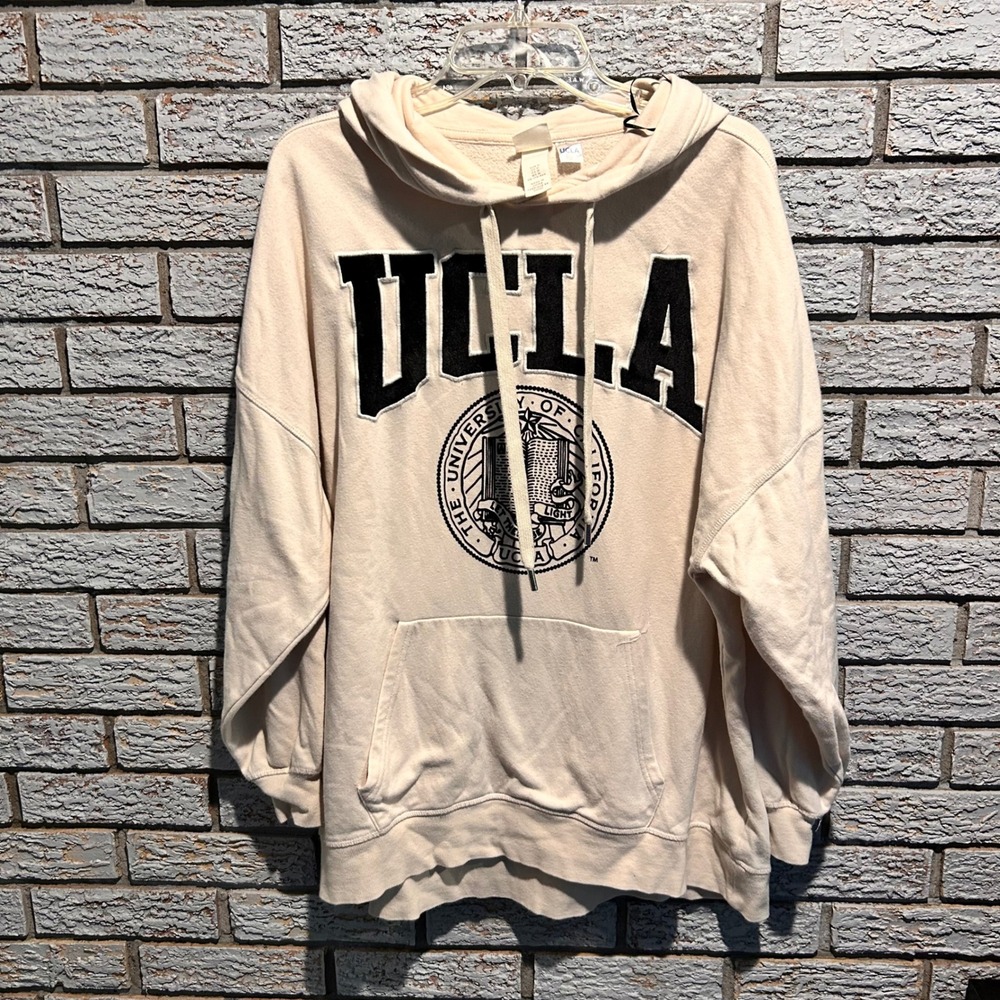 H&M UCLA Bruins Hoodie Cream Oversized Sweatshirt University of California Med